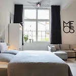 Meos 3 -zentrum-hofblick-gym-netflix Lejlighed Leipzig