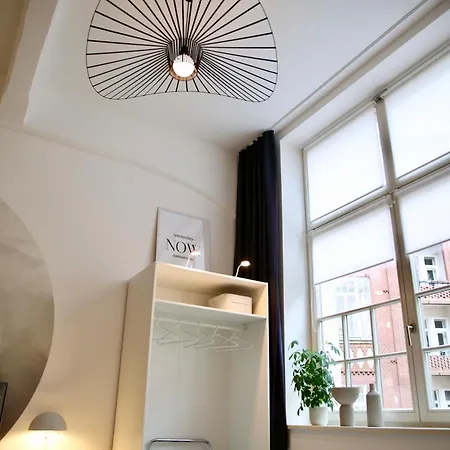 Apartamento Meos 3 -zentrum-hofblick-gym-netflix