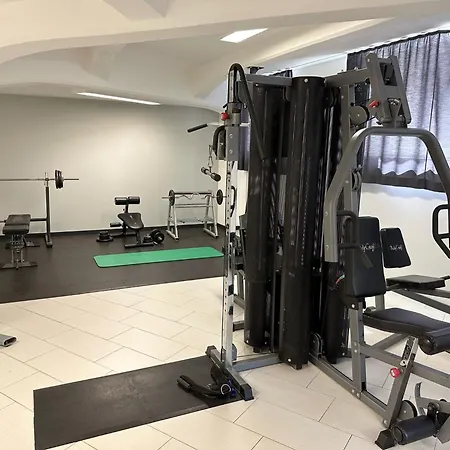 Apartment Meos 3 -zentrum-hofblick-gym-netflix