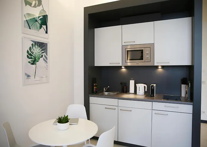 Meos 3 -zentrum-hofblick-gym-netflix Leipzig